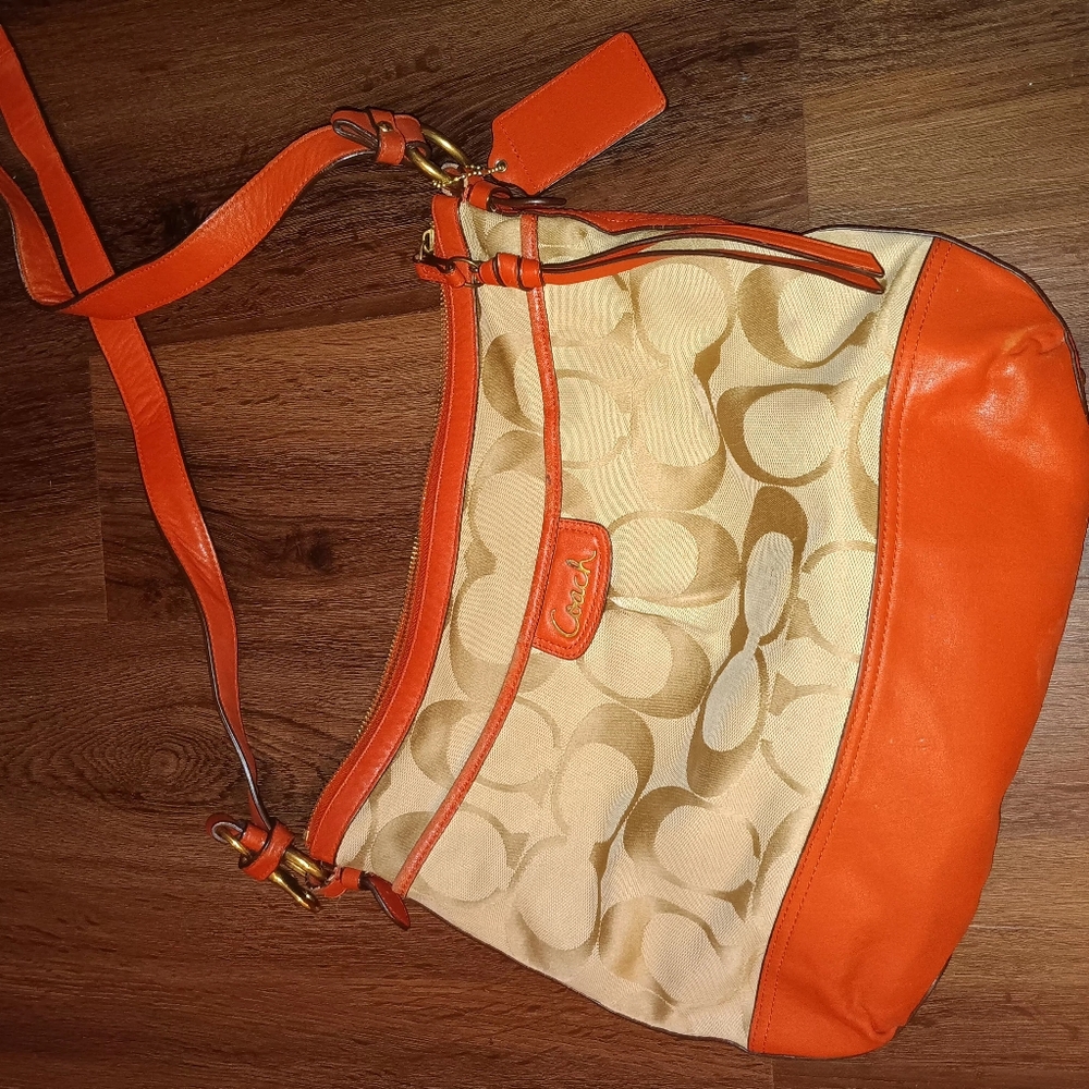COACH Signature Shoulder Tote Purse